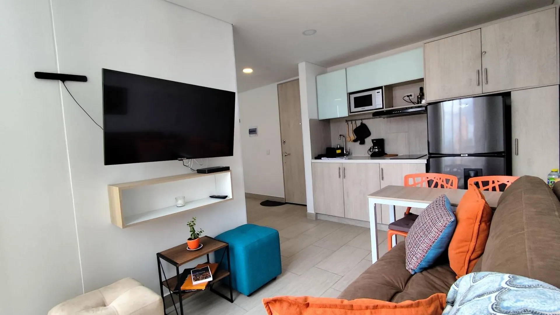 Apartaestudio San Martin, La Quinta Bogotá 0*,  Colombia